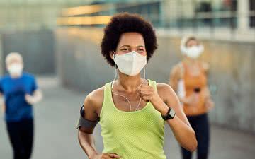 A atividade física libera endorfina no corpo, o que causa a sensação de prazer e bem-estar - iStock
