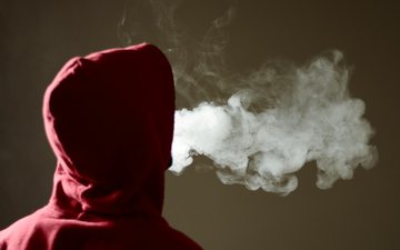 Uso de vape e de opioides entre jovens ainda preocupa - iStock